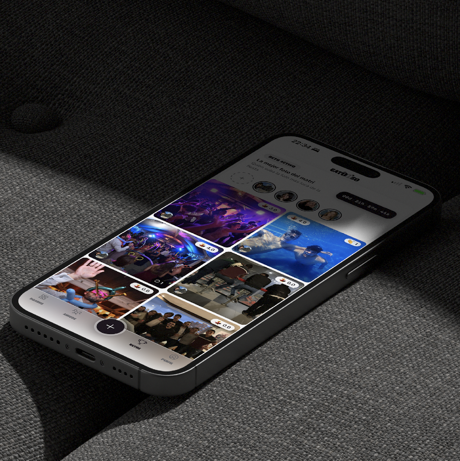 Pantalla de la aplicación Gatooso — tablero de retos fotográficos para grupos privados